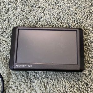 Garmin nuvi car GPS system (comes with cables)